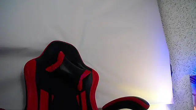 luly pink online show from 12.23.25