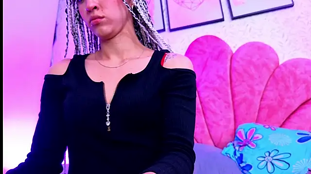luly pink online show from 08.07.26