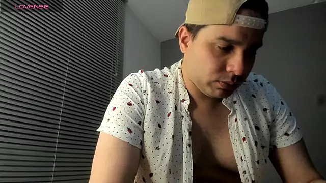 Latin boy surprisee online show from 05.03.26
