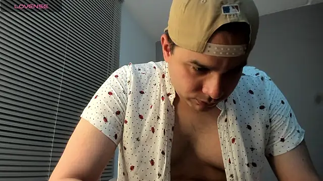 Latin boy surprisee online show from 05.05.26