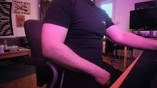 Snapshot of soulfuck92 chatting on 02.22.26 soulfuck92 online show from 02.22.26