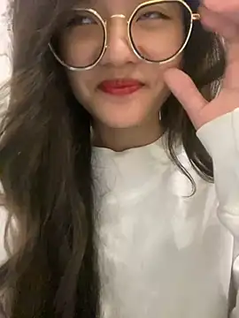 Krixxi22 online show from 12.22.24