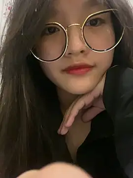 Snapshot of Krixxi22 chatting on 12.29.24 Krixxi22 online show from 12.29.24