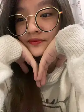 Snapshot of Krixxi22 chatting on 02.11.25 Krixxi22 online show from 02.11.25