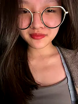 Snapshot of Krixxi22 chatting on 09.15.25 Krixxi22 online show from 09.15.25