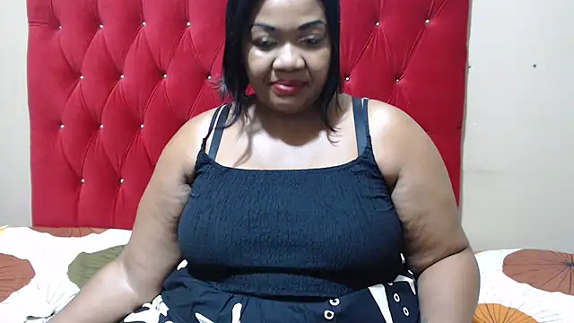 Snapshot of MIGHTYASSS chatting on 09.21.25 MIGHTYASSS online show from 09.21.25