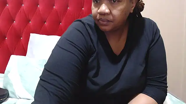 Snapshot of MIGHTYASSS chatting on 11.08.25 MIGHTYASSS online show from 11.08.25