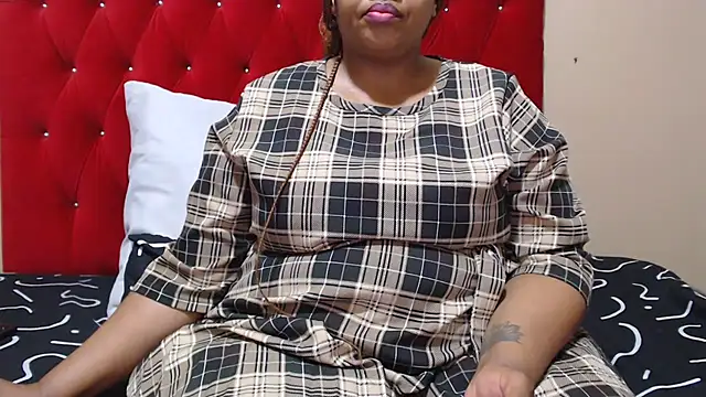 Snapshot of MIGHTYASSS chatting on 11.16.25 MIGHTYASSS online show from 11.16.25