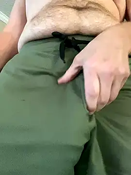 Snapshot of Realybigdill chatting on 10.22.25 Realybigdill online show from 10.22.25