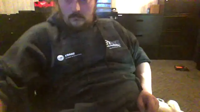 Snapshot of daddysmalldick502 chatting on 03.13.26 daddysmalldick502 online show from 03.13.26