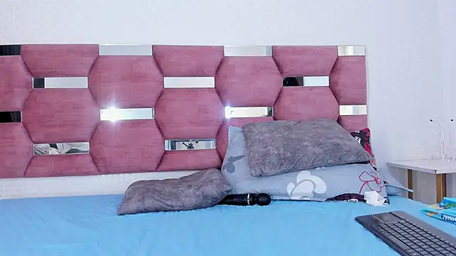 Snapshot of Daliana_Beck chatting on 01.25.25 Daliana Beck online show from 01.25.25