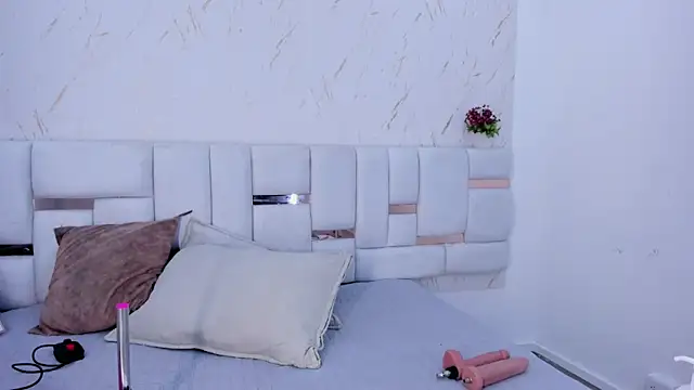 Snapshot of Daliana_Beck chatting on 09.19.25 Daliana Beck online show from 09.19.25