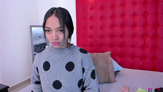 Snapshot of Daliana_Beck chatting on 10.13.25 Daliana Beck online show from 10.13.25