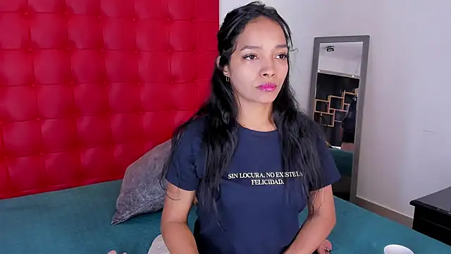 Snapshot of Daliana_Beck chatting on 11.05.25 Daliana Beck online show from 11.05.25