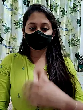 Snapshot of Natasha-143 chatting on 10.12.25 Natasha-143 online show from 10.12.25