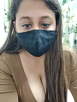 Snapshot of Natasha-143 chatting on 12.13.25 Natasha-143 online show from 12.13.25