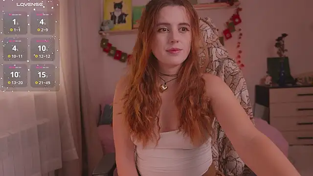 Snapshot of Lisa_sweetheels chatting on 12.03.25 Lisa sweetheels online show from 12.03.25