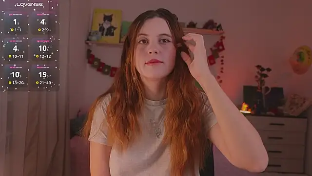 Snapshot of Lisa_sweetheels chatting on 12.22.25 Lisa sweetheels online show from 12.22.25