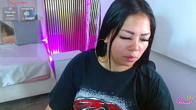 martinna tay online show from 04.28.26
