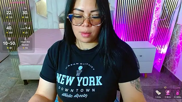 martinna tay online show from 07.06.26