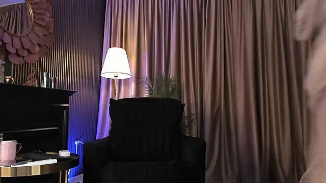 LovingBlondie online show from 06.21.26