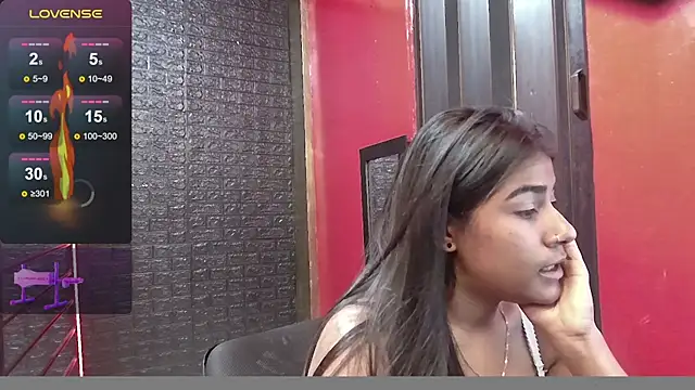 Snapshot of Rubi_boobs_ chatting on 09.17.25 Rubi boobs online show from 09.17.25