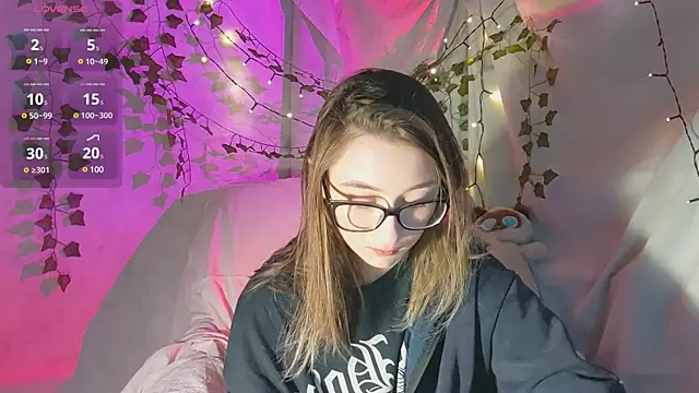 Snapshot of monlight__dana chatting on 12.07.24 monlight  dana online show from 12.07.24