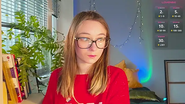 Snapshot of monlight__dana chatting on 01.08.25 monlight  dana online show from 01.08.25