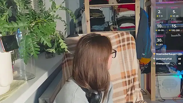 Snapshot of monlight__dana chatting on 02.14.25 monlight  dana online show from 02.14.25