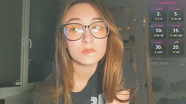 Snapshot of monlight__dana chatting on 11.02.25 monlight  dana online show from 11.02.25