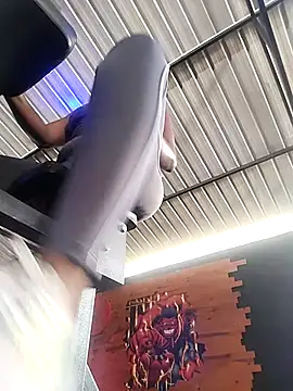 Snapshot of Berry_Bans chatting on 03.05.25 Berry Bans online show from 03.05.25