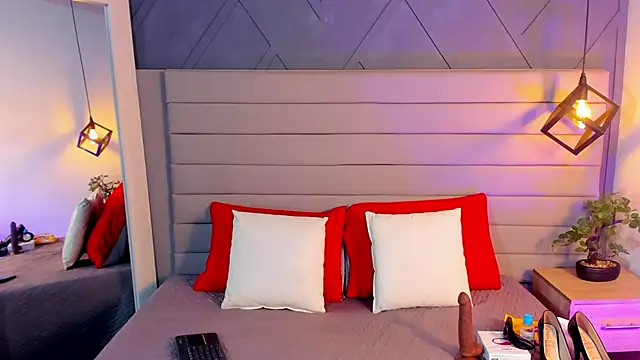 LadyLuminary online show from 10.31.25