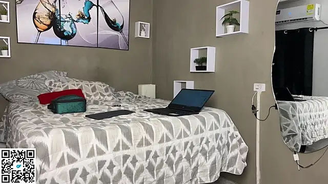 wendy alejo1712 online show from 04.26.26
