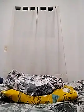 Snapshot of Demiansteven2 chatting on 01.12.25 Demiansteven2 online show from 01.12.25