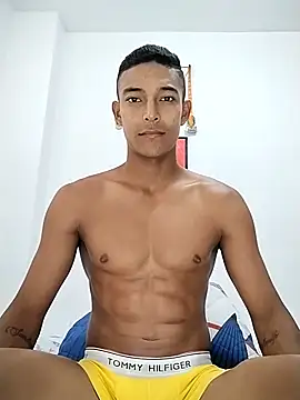 Snapshot of Demiansteven2 chatting on 02.16.25 Demiansteven2 online show from 02.16.25