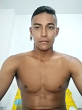 Snapshot of Demiansteven2 chatting on 02.28.25 Demiansteven2 online show from 02.28.25