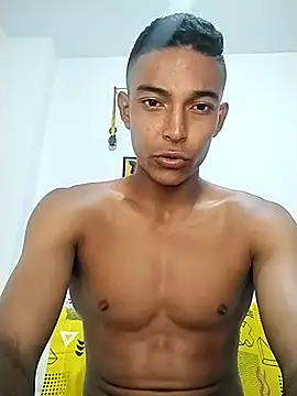 Snapshot of Demiansteven2 chatting on 02.28.25 Demiansteven2 online show from 02.28.25