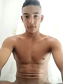 Snapshot of Demiansteven2 chatting on 03.08.25 Demiansteven2 online show from 03.08.25