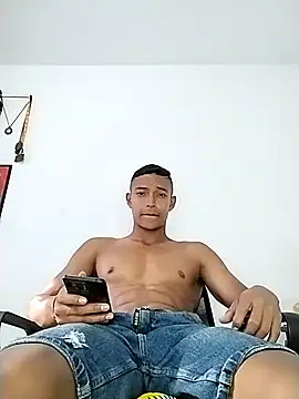 Snapshot of Demiansteven2 chatting on 09.08.25 Demiansteven2 online show from 09.08.25