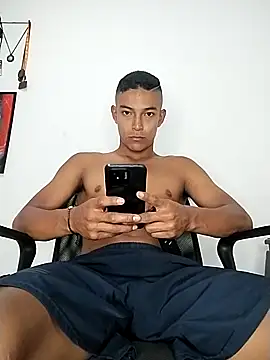 Snapshot of Demiansteven2 chatting on 09.14.25 Demiansteven2 online show from 09.14.25