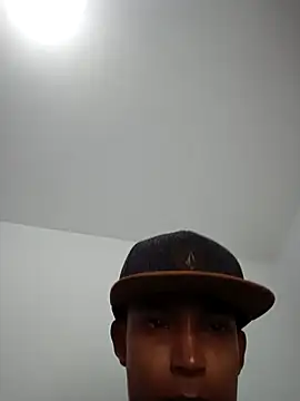 Snapshot of Demiansteven2 chatting on 09.24.25 Demiansteven2 online show from 09.24.25