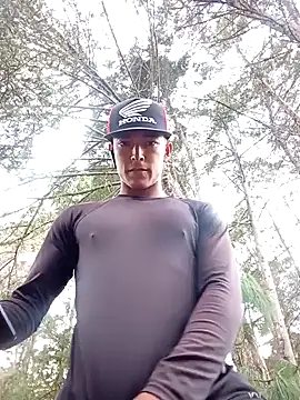 Snapshot of Demiansteven2 chatting on 10.05.25 Demiansteven2 online show from 10.05.25