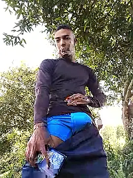 Snapshot of Demiansteven2 chatting on 10.25.25 Demiansteven2 online show from 10.25.25