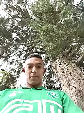 Snapshot of Demiansteven2 chatting on 10.26.25 Demiansteven2 online show from 10.26.25