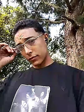 Snapshot of Demiansteven2 chatting on 05.15.26 Demiansteven2 online show from 05.15.26