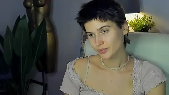 Snapshot of sarah_perfect chatting on 10.09.25 sarah perfect online show from 10.09.25