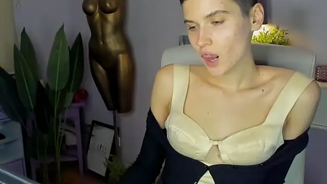 sarah perfect online show from 11.08.25