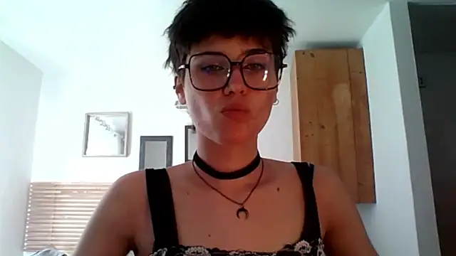 sarah perfect online show from 03.01.26