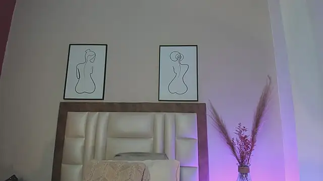 AlissaNix online show from 10.15.25