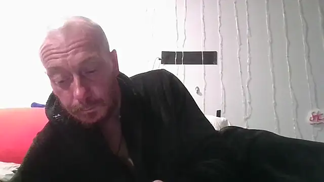 Snapshot of deepinnnnn chatting on 06.20.26 deepinnnnn online show from 06.20.26